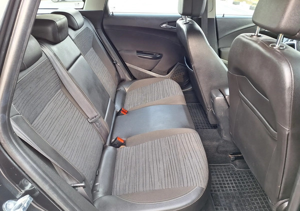 Opel Astra cena 25900 przebieg: 184000, rok produkcji 2014 z Szubin małe 191